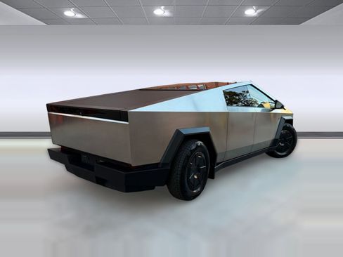 Used 2024 Tesla Cybertruck Cyberbeast image 8