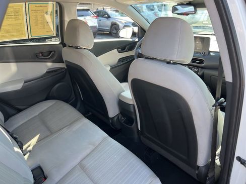 Used 2023 Hyundai Kona SEL image 24