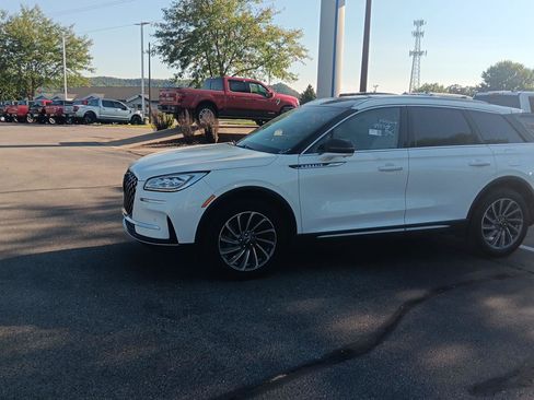 Used 2023 Lincoln Corsair Reserve w/ Equipment Group 201A AWD/4WD image 8