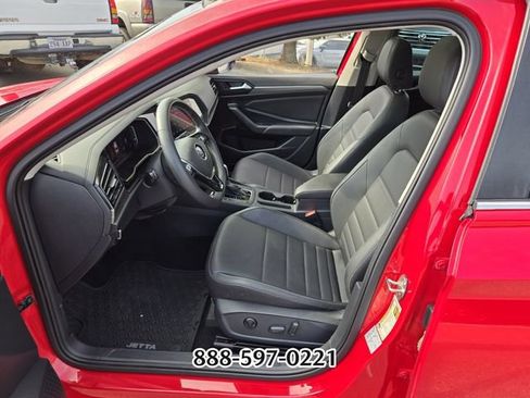 Certified 2021 Volkswagen Jetta SEL FWD image 10