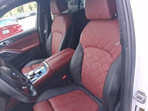 Used 2024 BMW X6 xDrive40i w/ Executive Package AWD/4WD image 9