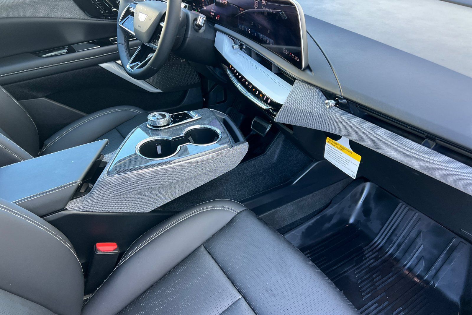 Used 2026 Cadillac Optiq Sport 2 w/ LPO, Floor Liner Package RWD image 18