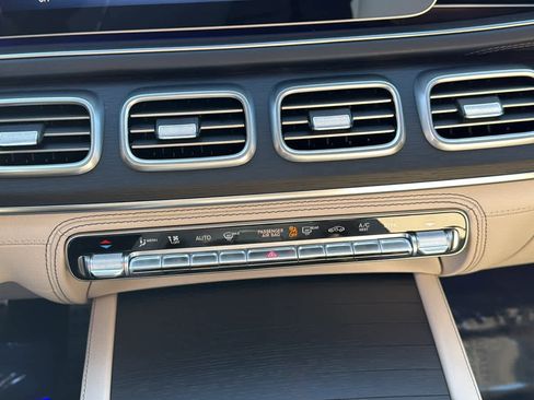 New 2026 Mercedes-Benz GLE 53 AMG 4MATIC image 23