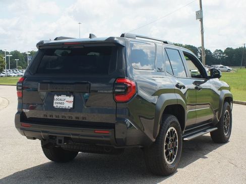 Certified 2025 Toyota 4Runner TRD Off-Road Premium AWD/4WD image 19