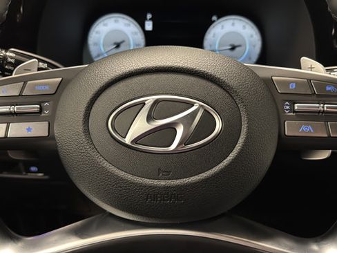 Used 2025 Hyundai Palisade Calligraphy AWD/4WD image 17