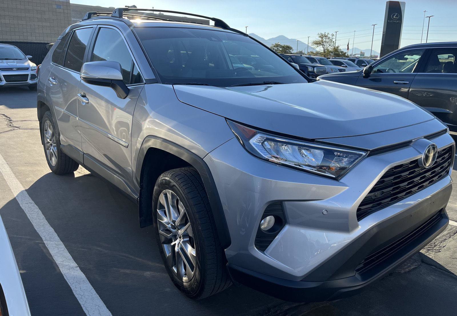 Used 2021 Toyota RAV4 XLE Premium AWD/4WD image 3