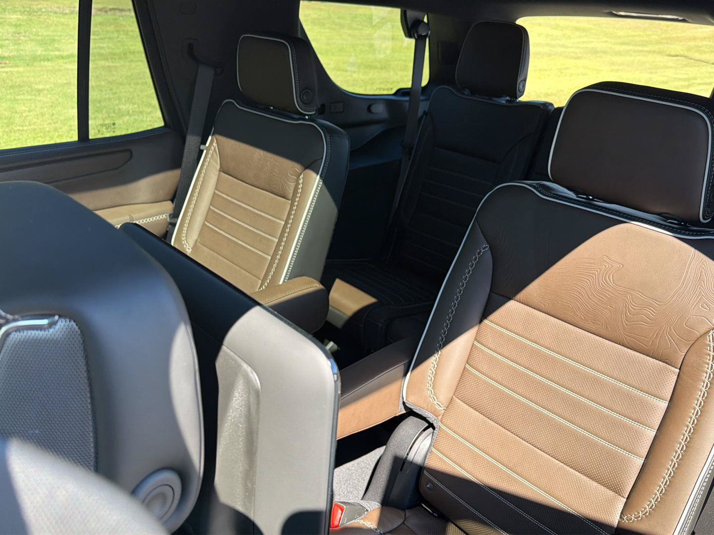 Used 2026 GMC Yukon Denali Ultimate AWD/4WD image 35