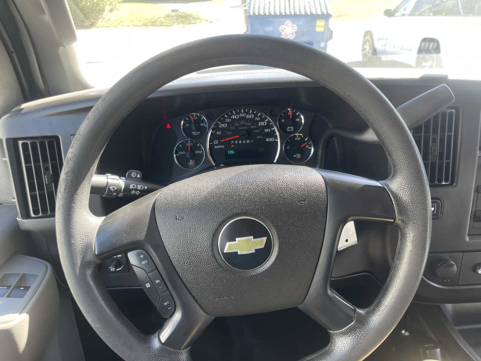Used 2016 Chevrolet Express 3500 Extended RWD image 18