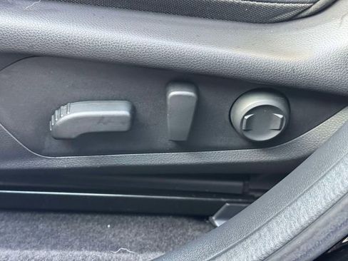 Used 2025 Subaru Crosstrek 2.5i Limited w/ Crosstrek Mirror Package image 24