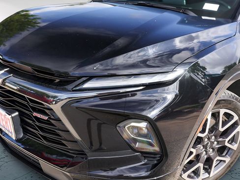 Used 2024 Chevrolet Blazer RS w/ Enhanced Convenience Package FWD image 3