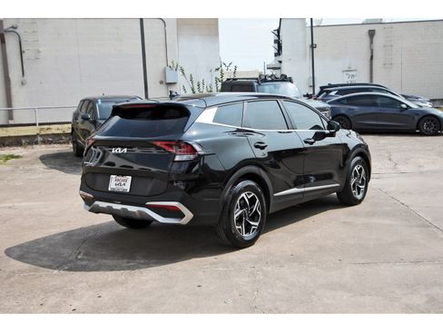 Certified 2025 Kia Sportage LX FWD image 7