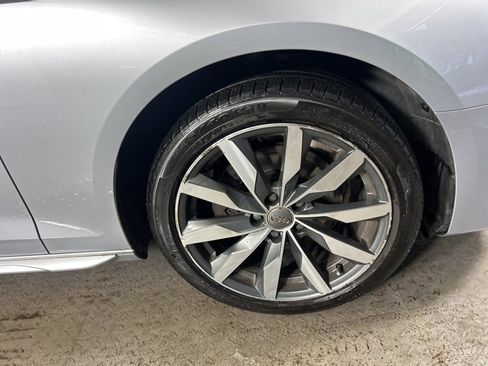 Used 2021 Audi A4 2.0T Premium w/ Convenience Package image 14