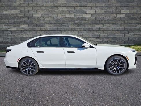 New 2026 BMW i7 xDrive60 w/ Executive Package AWD/4WD image 7