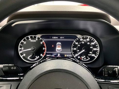 Used 2023 Nissan Rogue SV image 12