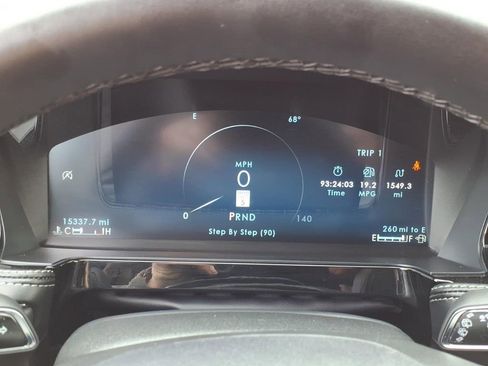 Used 2024 Lincoln Corsair AWD w/ Equipment Group 101A image 22