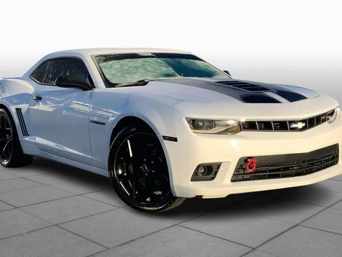 Used 2014 Chevrolet Camaro SS w/ RS Package image 2