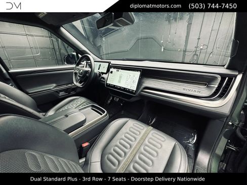 Used 2024 Rivian R1S Adventure AWD/4WD image 15