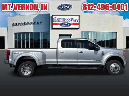 Used 2019 Ford F450 Lariat w/ Lariat Ultimate Package AWD/4WD image 4