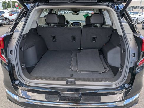 Certified 2024 GMC Terrain Denali w/ Denali Premium Package AWD/4WD image 25