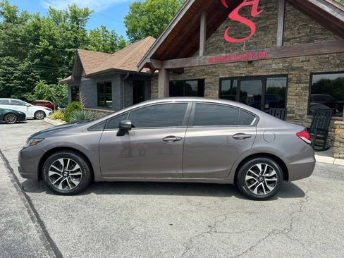 Used 2015 Honda Civic EX image 2