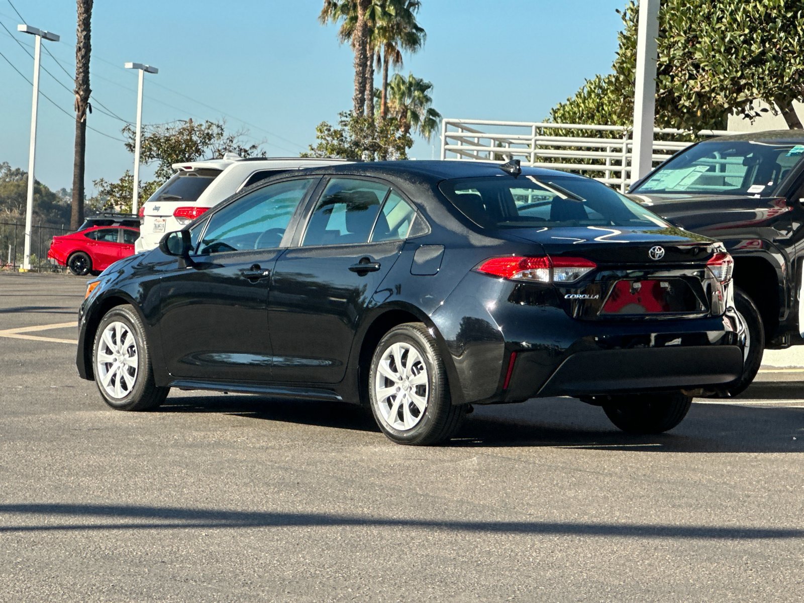 Used 2026 Toyota Corolla LE FWD image 3