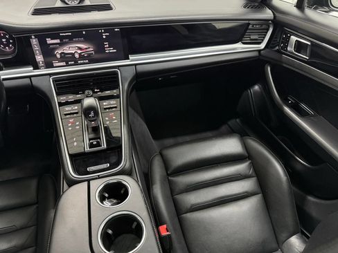 Used 2017 Porsche Panamera Turbo w/ Sport Chrono Package AWD/4WD image 10