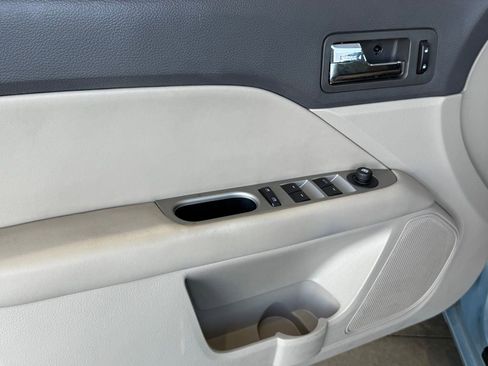 Used 2010 Ford Fusion Hybrid image 16
