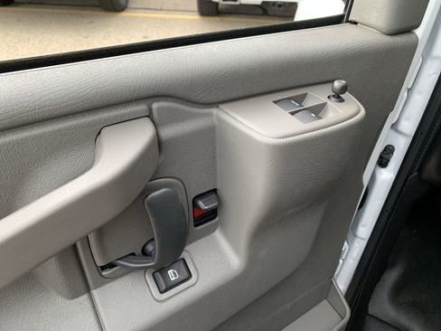 New 2025 GMC Savana 3500 w/ Power Convenience Package image 29