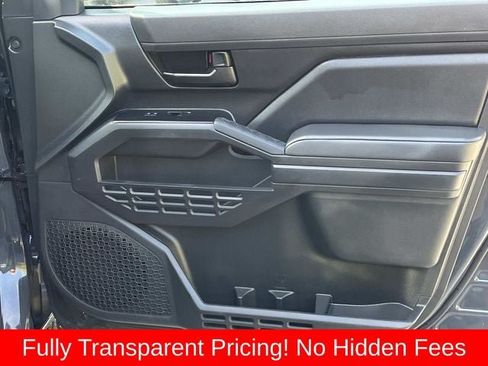 Used 2025 Toyota Tacoma SR AWD/4WD image 18