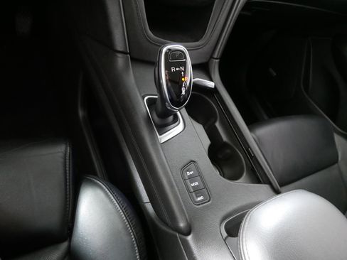 Used 2017 Cadillac XT5 Luxury image 24