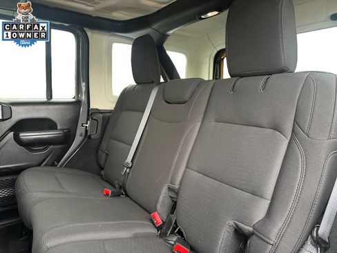 Used 2022 Jeep Wrangler Unlimited Sport AWD/4WD image 14
