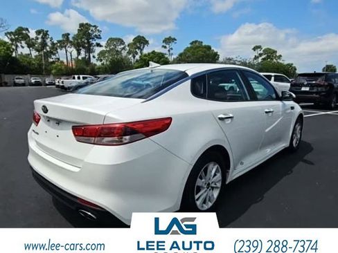 Used 2016 Kia Optima LX FWD image 2