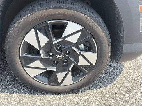 Used 2025 Hyundai Kona SEL AWD/4WD image 4