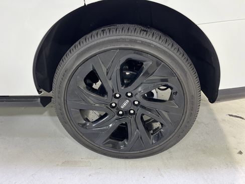 Used 2025 Lincoln Navigator Black Label image 7