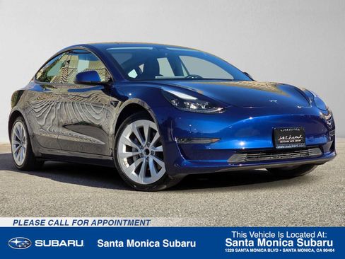 Used 2023 Tesla Model 3 Standard Range RWD image 1