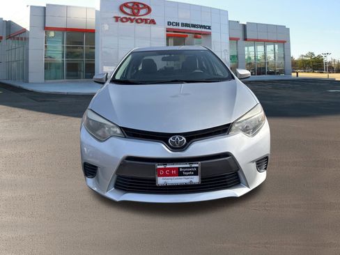 Used 2015 Toyota Corolla LE image 2