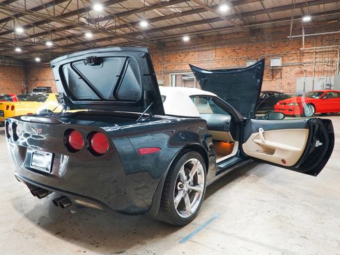 Used 2011 Chevrolet Corvette Grand Sport w/ Preferred Equipment Group RWD image 28