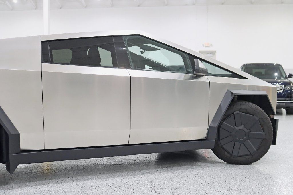 Used 2026 Tesla Cybertruck Cyberbeast AWD/4WD image 10