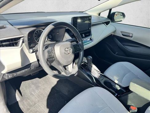 Certified 2022 Toyota Corolla LE image 9