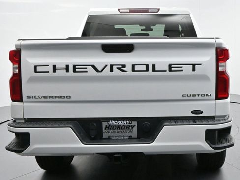 Used 2022 Chevrolet Silverado 1500 Custom w/ Safety Confidence Package RWD image 6