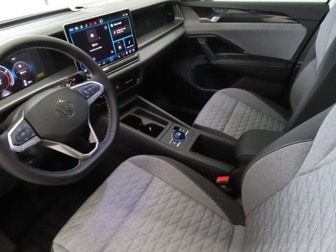 New 2026 Volkswagen Tiguan S image 22