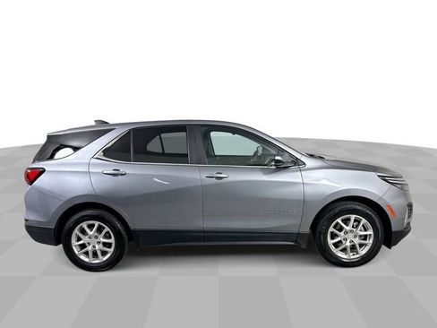 Used 2023 Chevrolet Equinox LT FWD image 9
