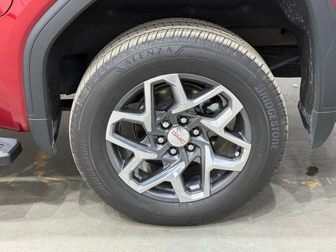 Used 2024 GMC Sierra 1500 SLT w/ SLT Premium Plus Package image 39