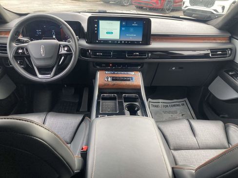 New 2025 Lincoln Aviator Black Label image 19