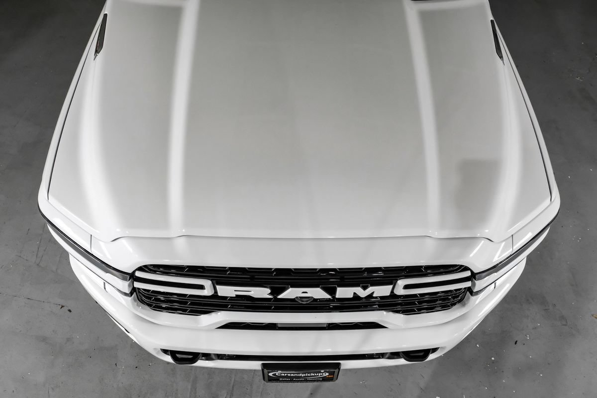 Used 2025 RAM 3500 Limited AWD/4WD image 39