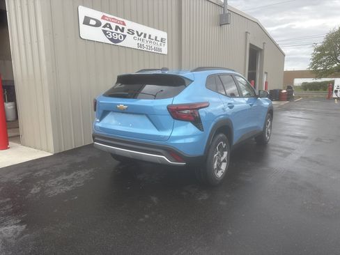 New 2026 Chevrolet Trax LT FWD image 3