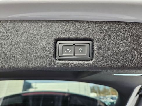 New 2025 Audi Q5 Premium Plus AWD/4WD image 23