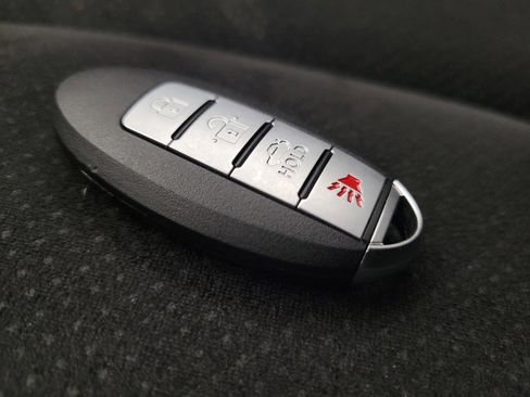 Used 2018 Nissan Murano SV image 32
