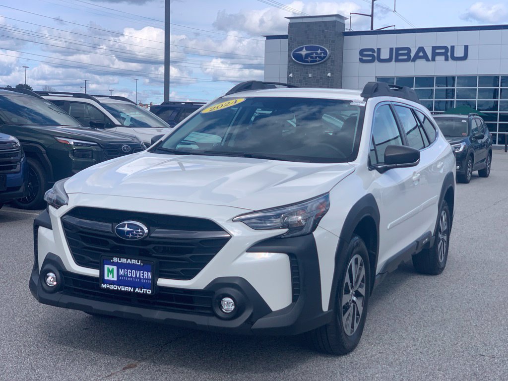 Used 2024 Subaru Outback AWD/4WD image 2
