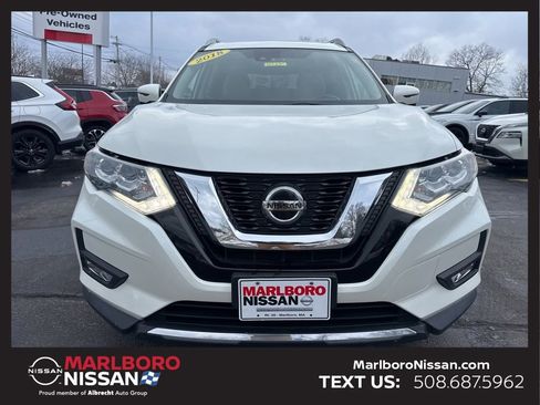 Certified 2018 Nissan Rogue SL w/ Premium Package image 2
